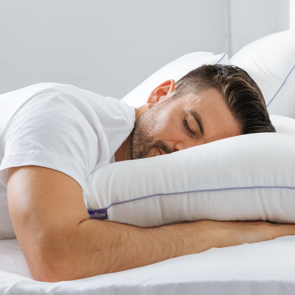 Waterproof & Stain-Resistant Hotel Pillow - Image 9